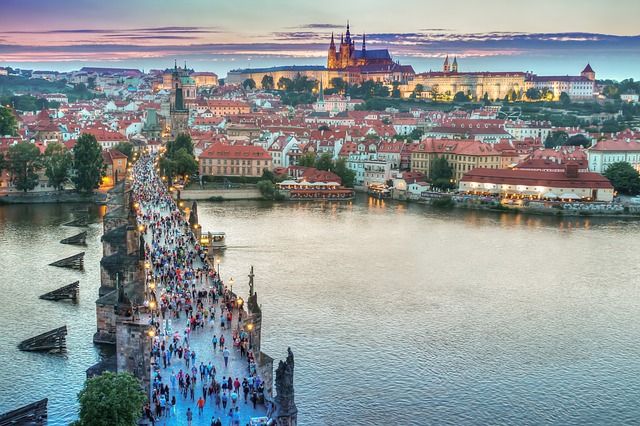 Pronajměte si v Praze byt či kancelář podle svých představ